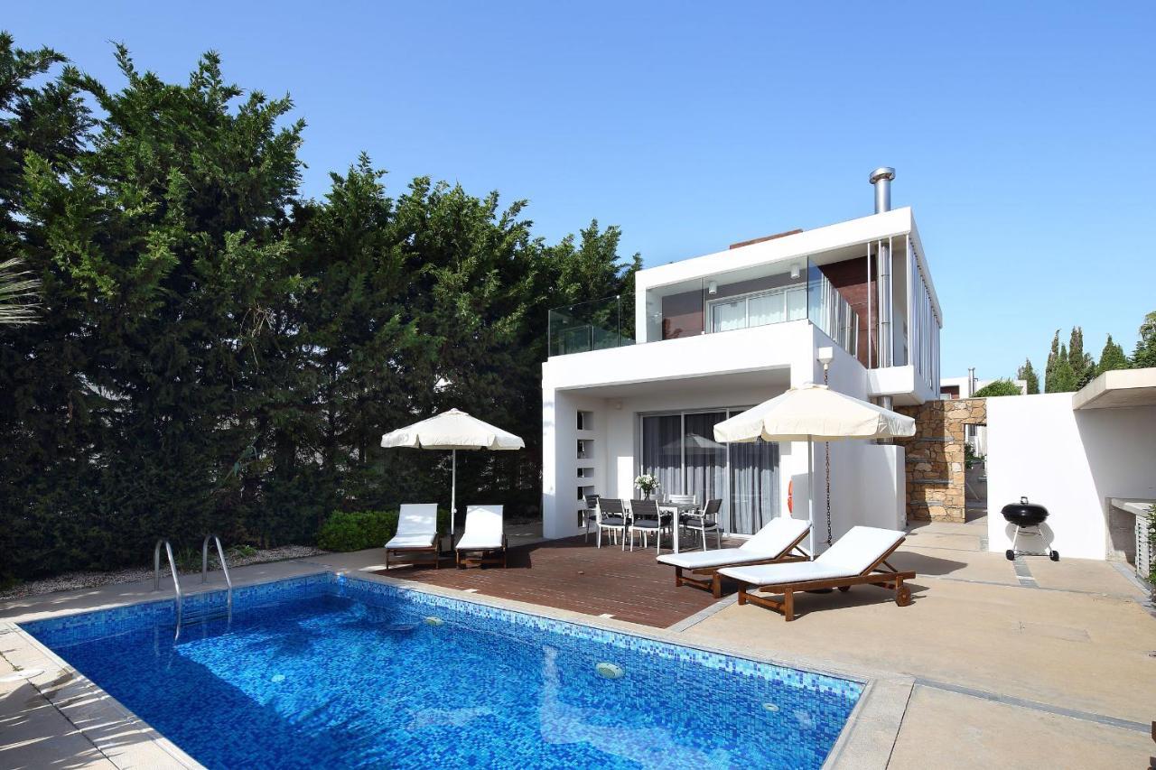 Paradise Cove Luxurious Beach Villas Paphos Exteriör bild
