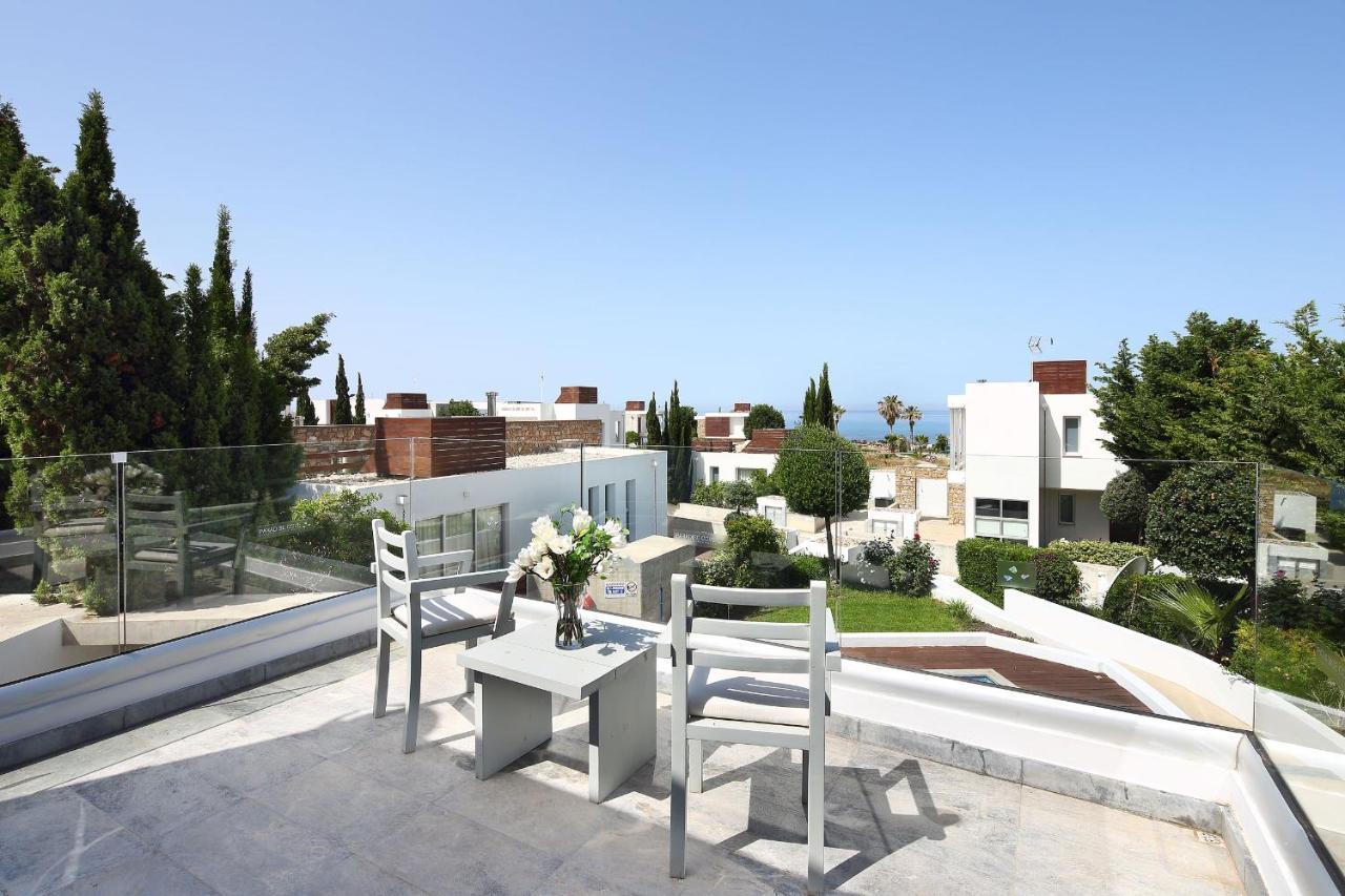 Paradise Cove Luxurious Beach Villas Paphos Exteriör bild