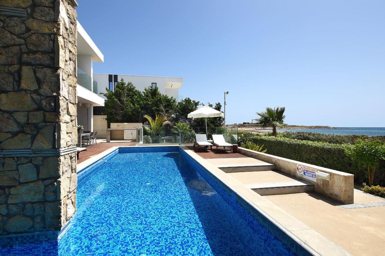 Paradise Cove Luxurious Beach Villas Paphos Exteriör bild