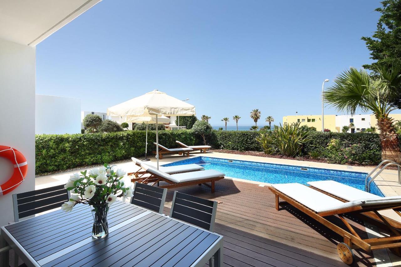 Paradise Cove Luxurious Beach Villas Paphos Exteriör bild