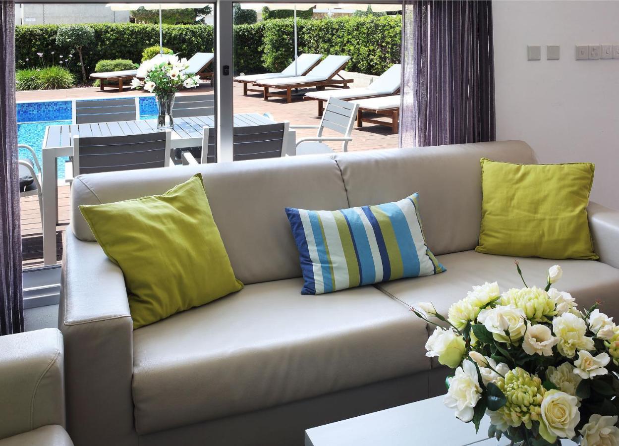 Paradise Cove Luxurious Beach Villas Paphos Exteriör bild