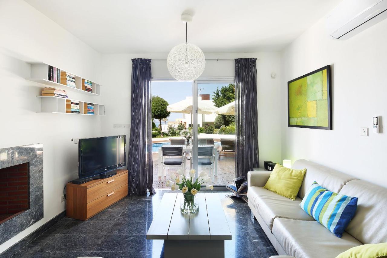 Paradise Cove Luxurious Beach Villas Paphos Exteriör bild