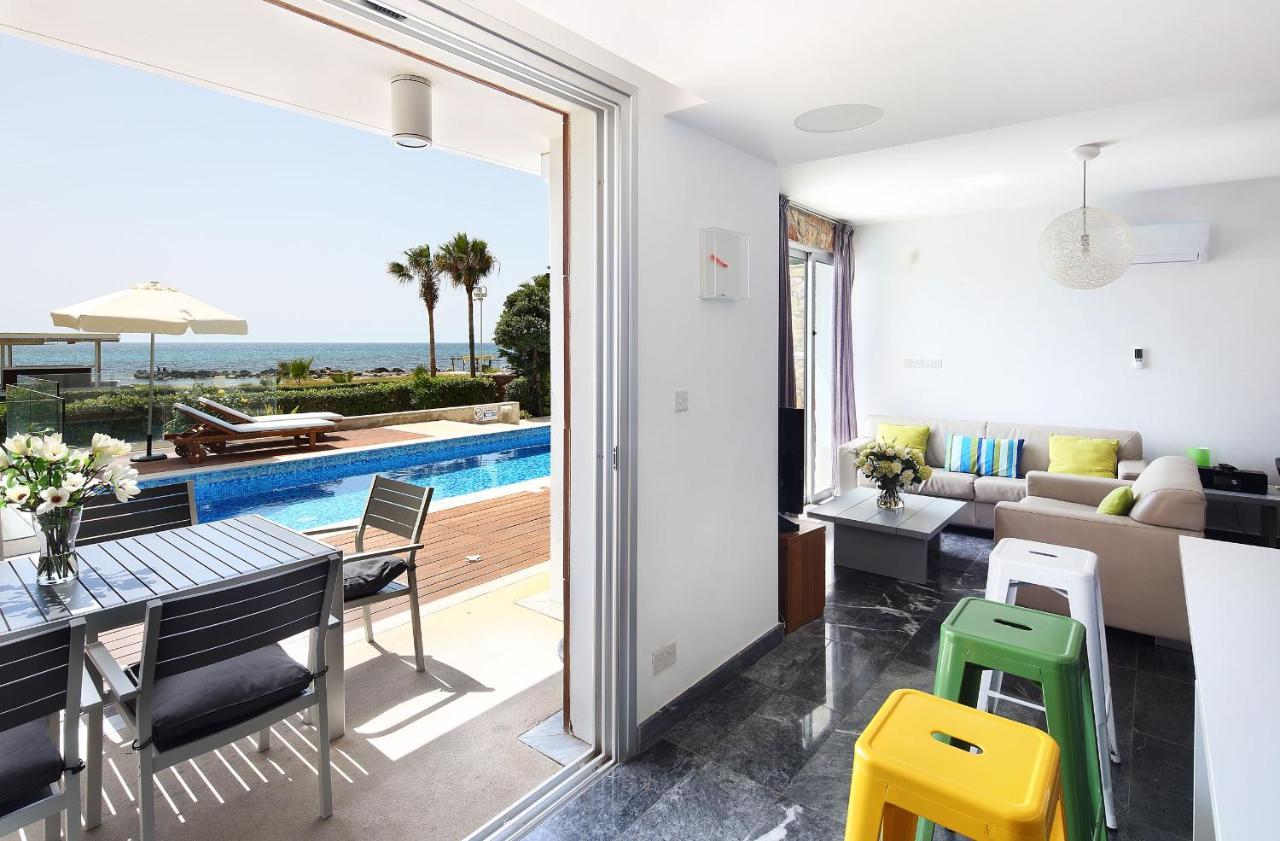 Paradise Cove Luxurious Beach Villas Paphos Exteriör bild