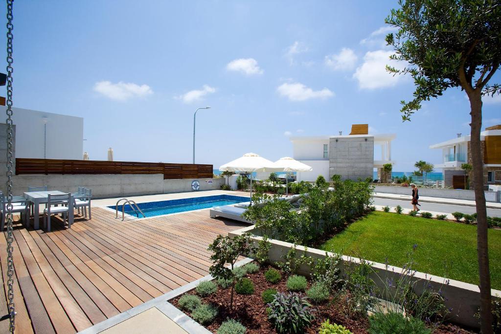 Paradise Cove Luxurious Beach Villas Paphos Rum bild