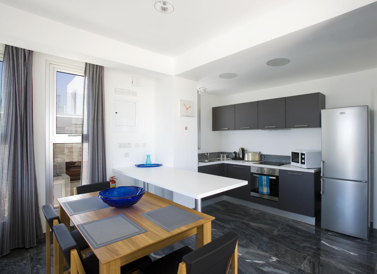 Paradise Cove Luxurious Beach Villas Paphos Exteriör bild