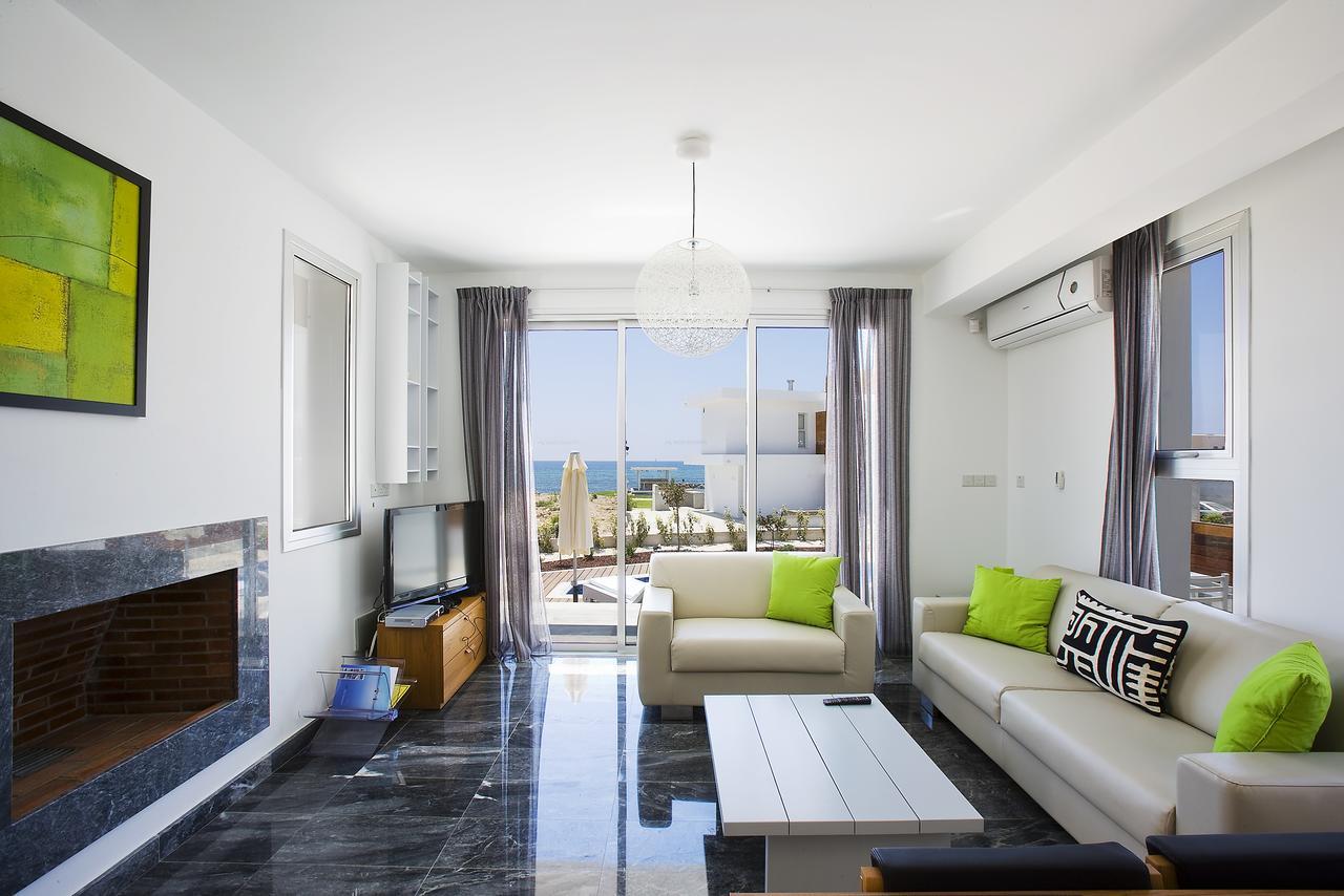 Paradise Cove Luxurious Beach Villas Paphos Exteriör bild