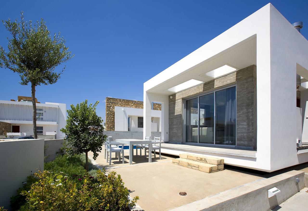 Paradise Cove Luxurious Beach Villas Paphos Exteriör bild
